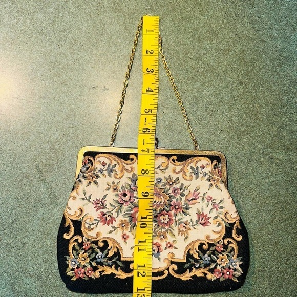 Vintage Walbaeg Hong Kong Tapestry Small Clasp Purse/Clutch - Picture 7 of 10